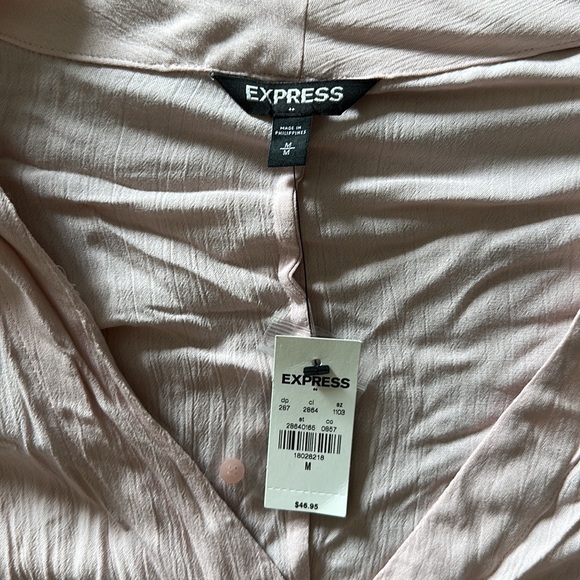 Pink Express short sleeve top. - Picture 2 of 3